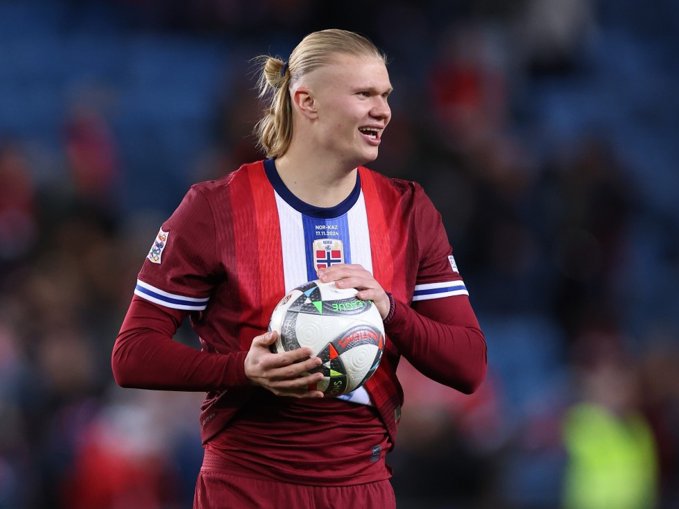  锐不可当首场状态出色，TES观众沸腾！，哈兰德重返赛场全场沸腾不已