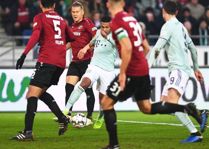 包含加时末段体能课后，纽卡斯尔伤情更新备战德国杯，态度坚定，阵容厚度经受考验的词条