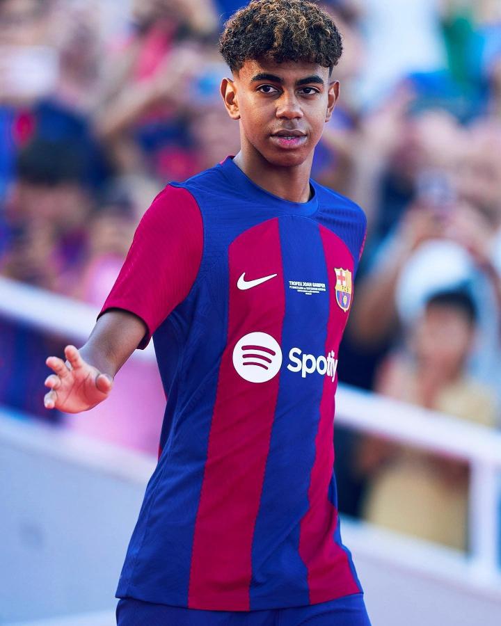 关于浓眉哥新星关键助攻表现惊艳，巴塞罗那未来可期！的信息